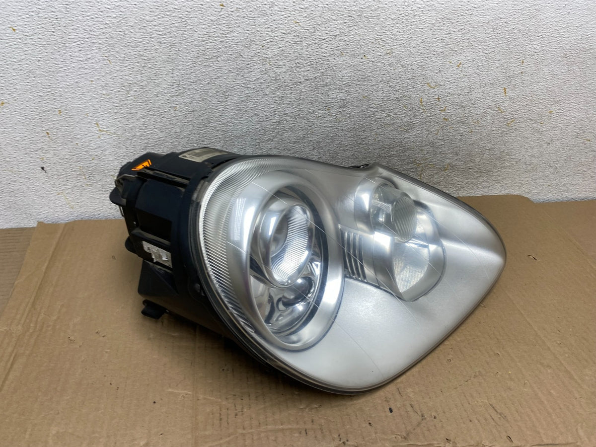 2004 2006 Porsche Cayenne Right Passenger Side Xenon HID Headlight AI1226 DW2