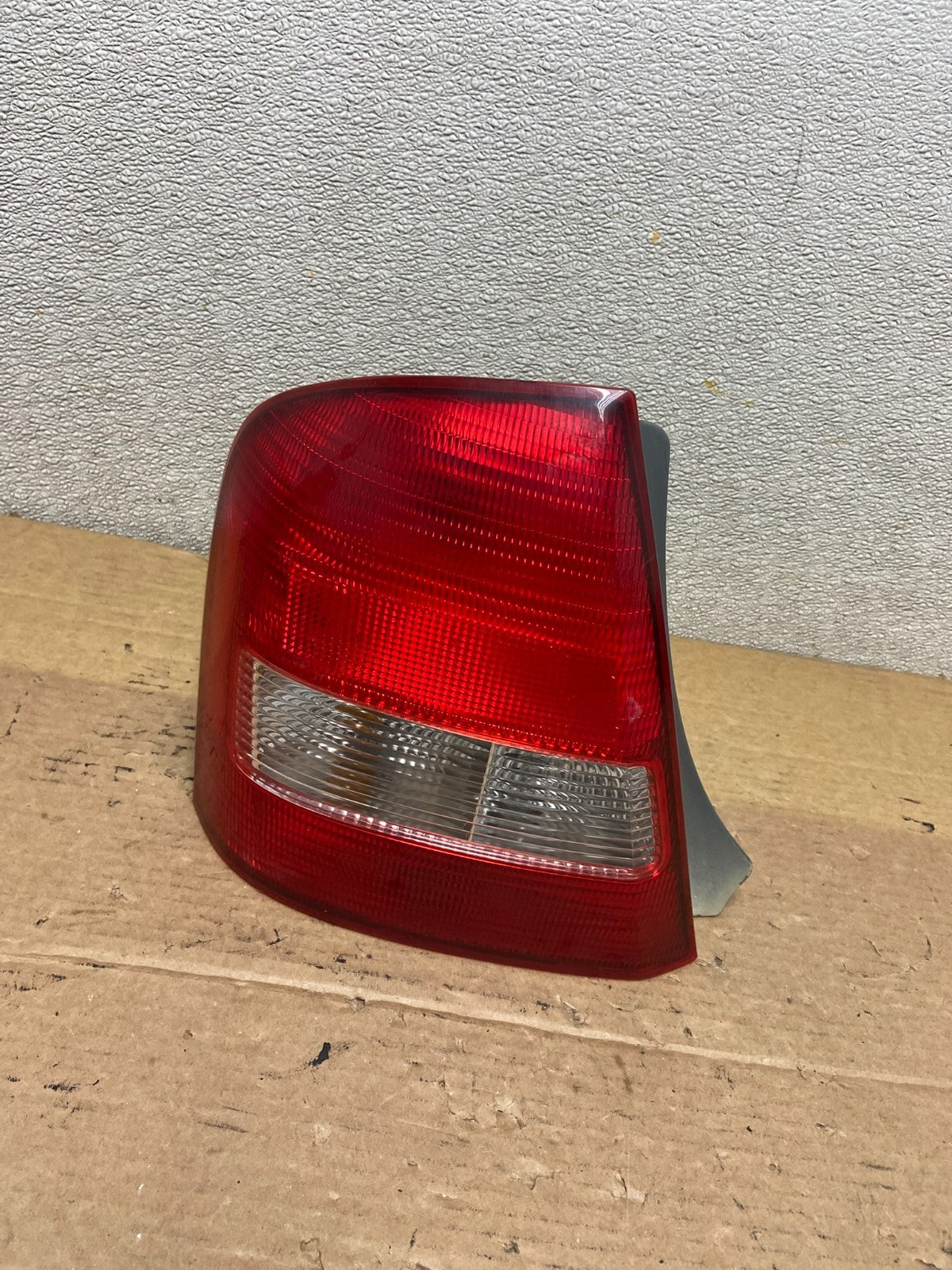 1999  to 2003 Mazda Protege Left Driver LH Side Tail Light OEM AB5243 DG0