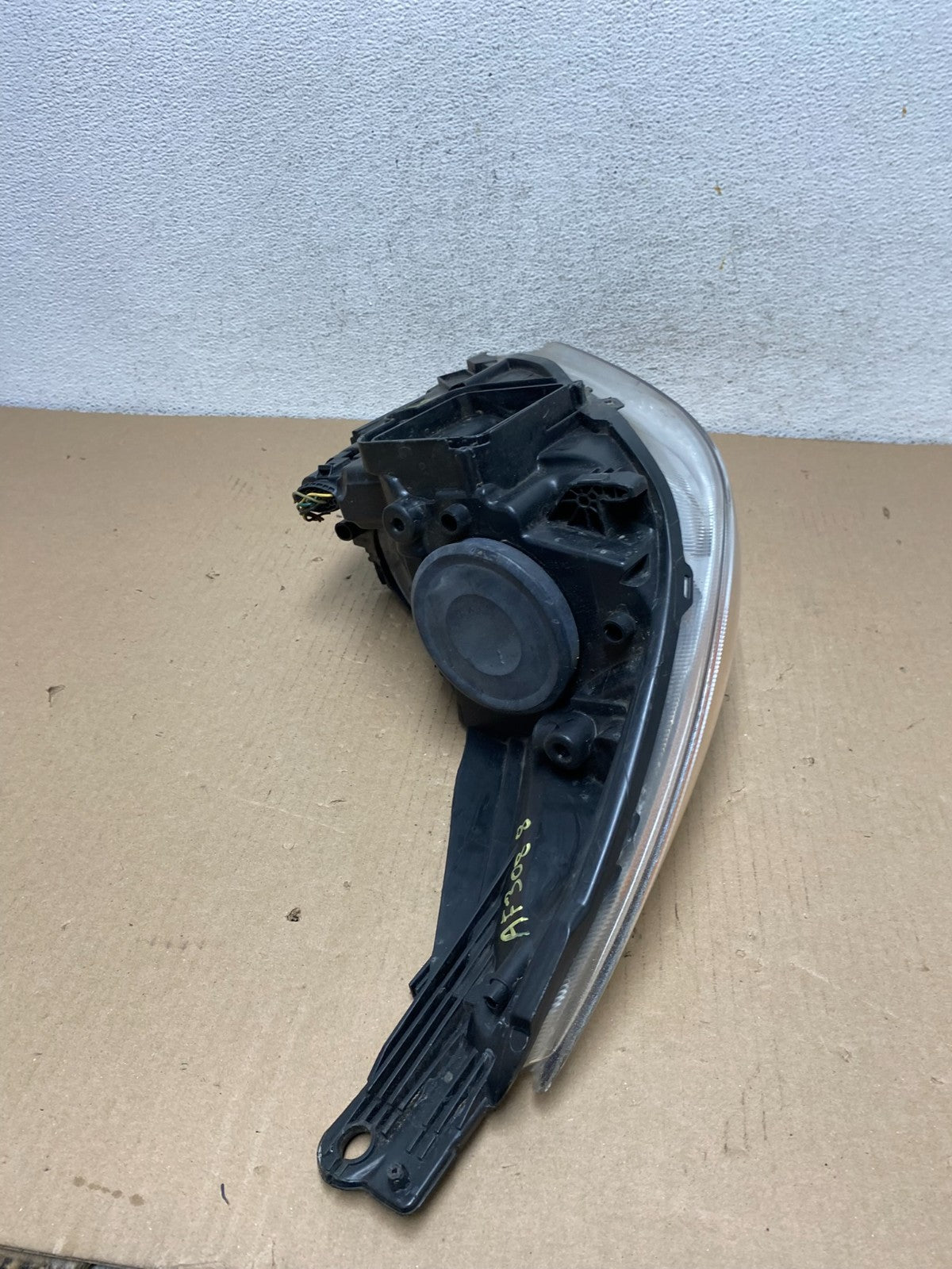 2015 to 2018 Ford Focus Left Driver LH Side Headlight AF3088 DW8