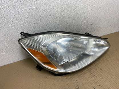 2004-2005 Toyota Sienna Right Passenger Halogen Headlight AF5874 DW2
