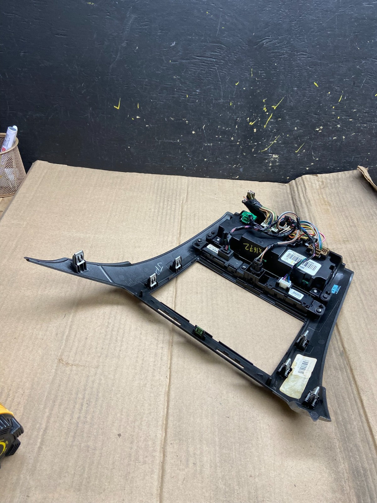 2008 to 2012 Buick Enclave AC Heater Climate Control Unit X1672 DG4