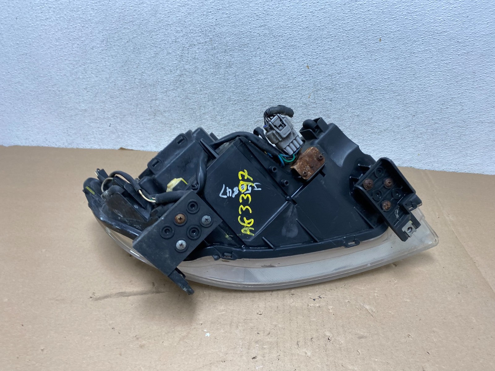 2008 - 2014 Subaru Tribeca Left Driver LH Side Halogen Headlight AG3397 DW9