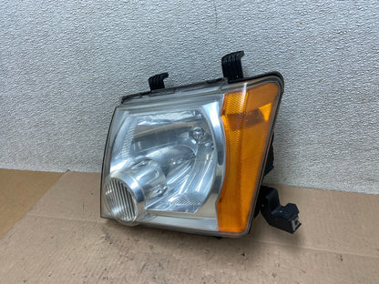 2005 - 2015 Nissan Xterra Driver Left LH Side Headlight Z4070 DW1