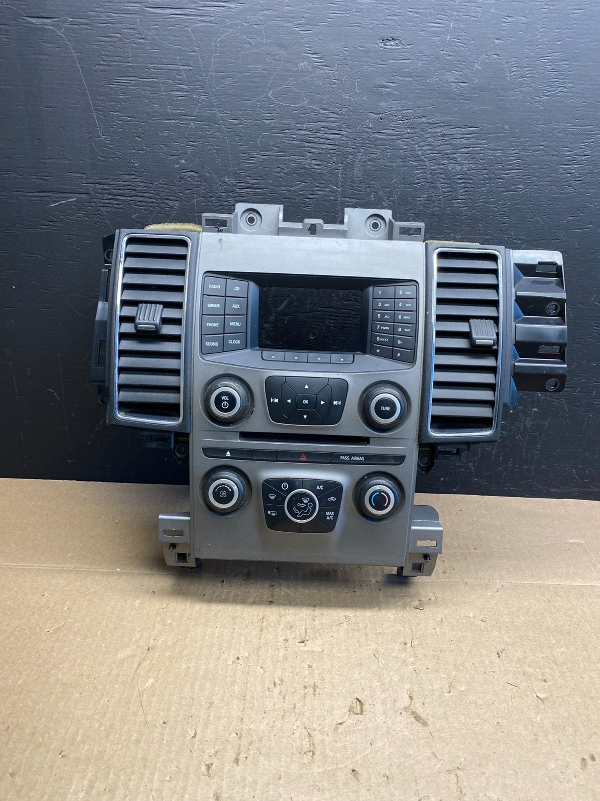 2010-2012 Ford Taurus Front Center Console Climate Radio Control Panel AC6485 DG0