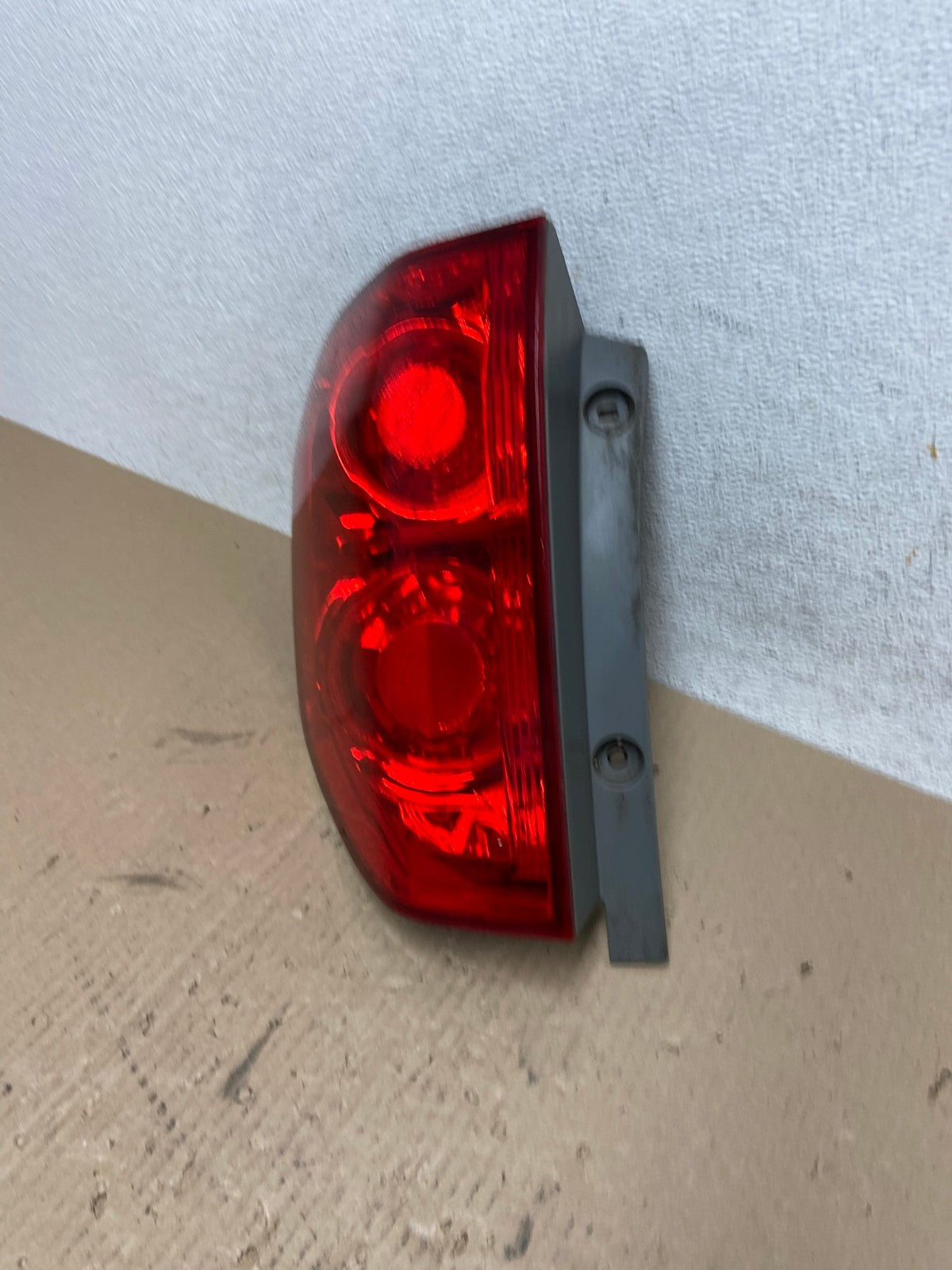 2003 2004 2005 Honda Pilot Left Driver LH Side Tail Light AE7053 LK1