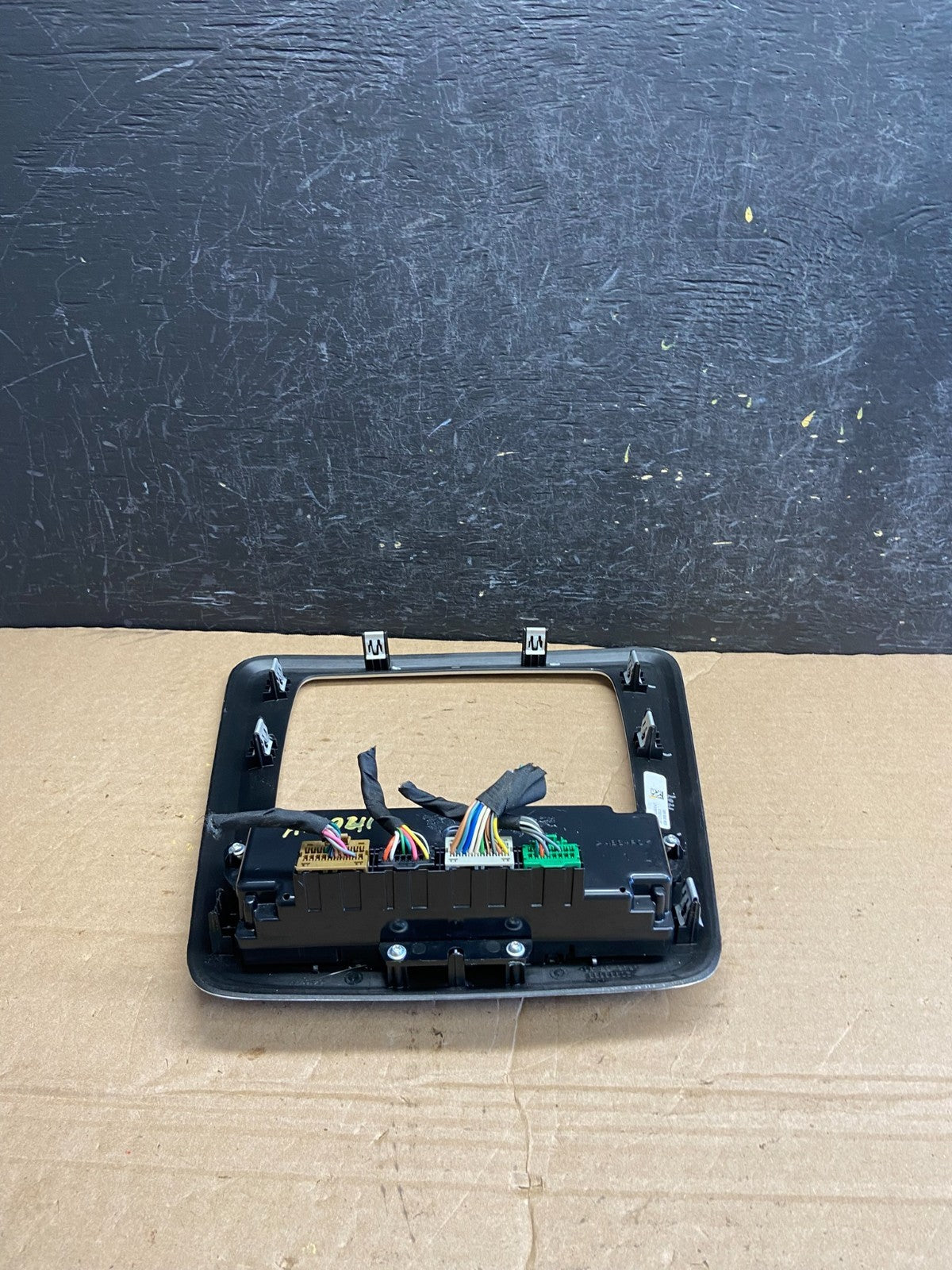 2013 - 2016 GMC Acadia A/C Heater Climate Control Radio Panel Bezel OE af1941 DG4