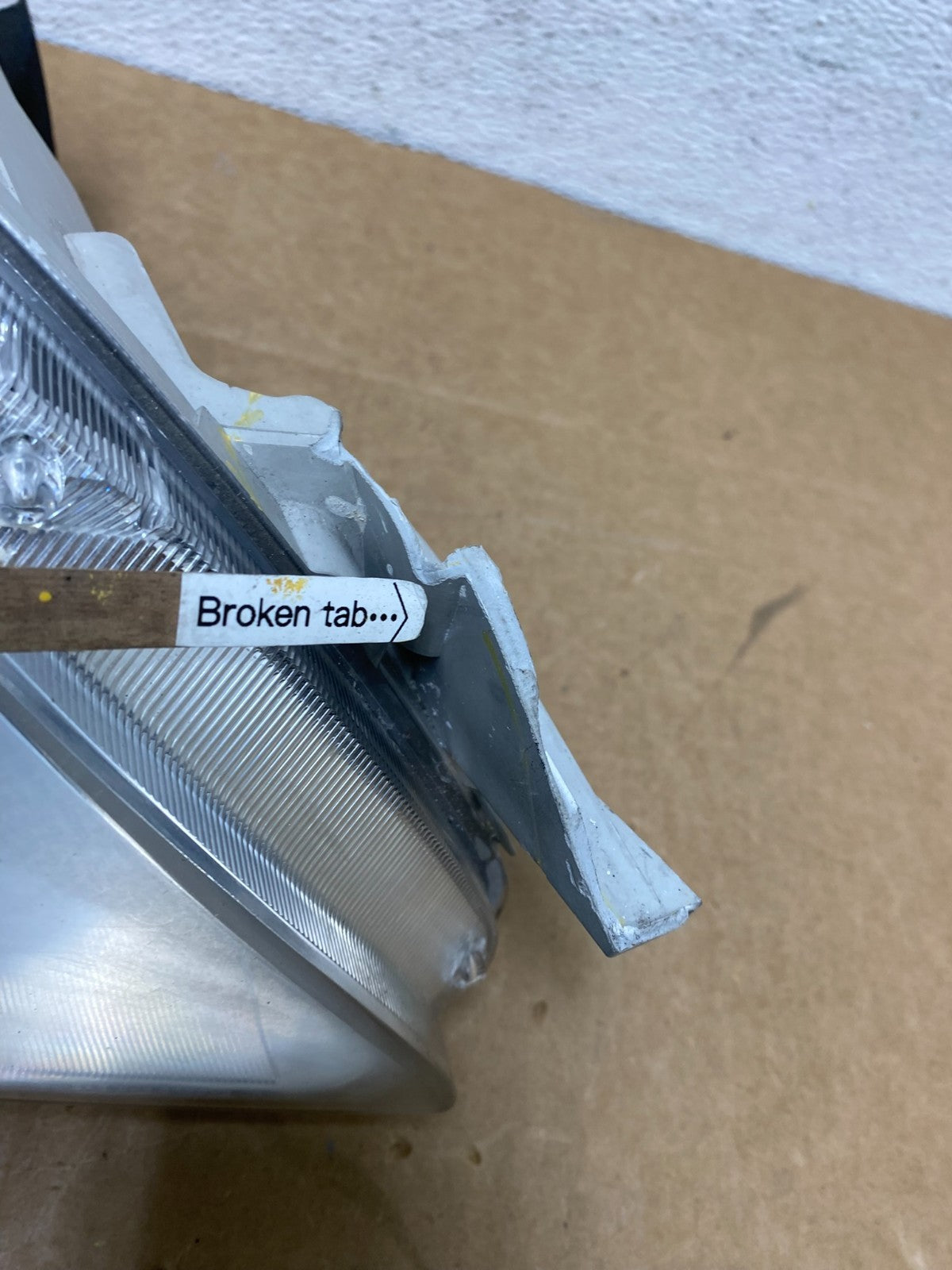 2007 2008 2009 Toyota Yaris Right Passenger RH Halogen Headlight AD6295 DW5
