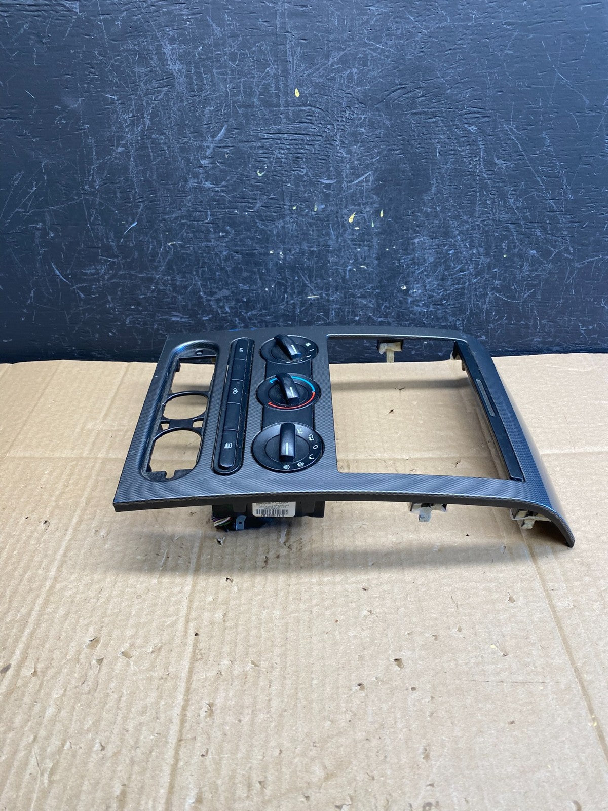 2004 to 2008 Ford F150 Radio Climate Dash Bezel Surround Black AC9426 DG2