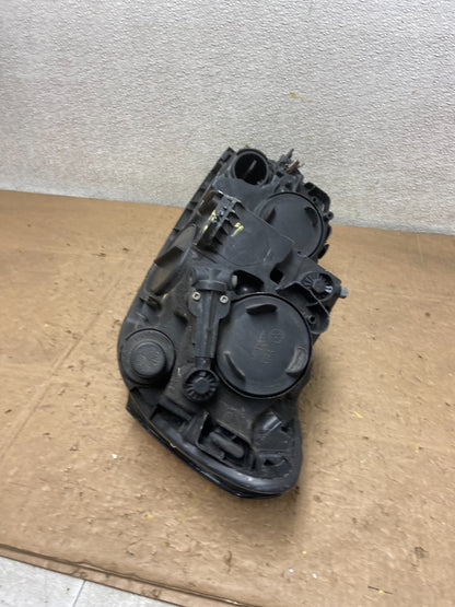2012-2015 Volkswagen Passat Right Passenger RH  Halogen Headlight OEM Y8320 DW8