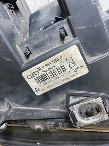 2002 - 2005 Audi A4 Sedan Right Passenger Halogen Headlight AD6098 DW10