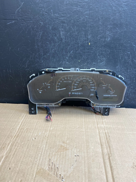 2000 2002 Ford Expedition Speedometer Instrument Gauge Cluster AD7155 DG0