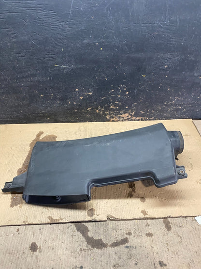2006 to 2008 Infiniti M35 3.5L Front Air duct Inlet Tube OEM 16554-EG000 X31451