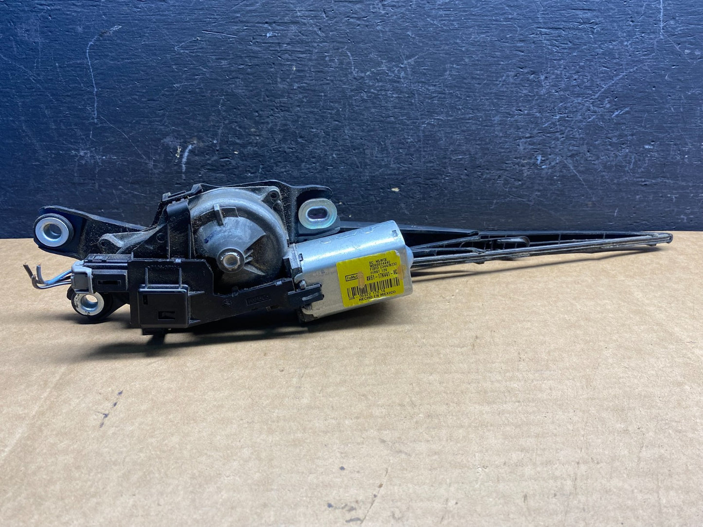 2013 - 2018 Ford C-Max Rear Windshield Wiper Motor AD7516 DG5