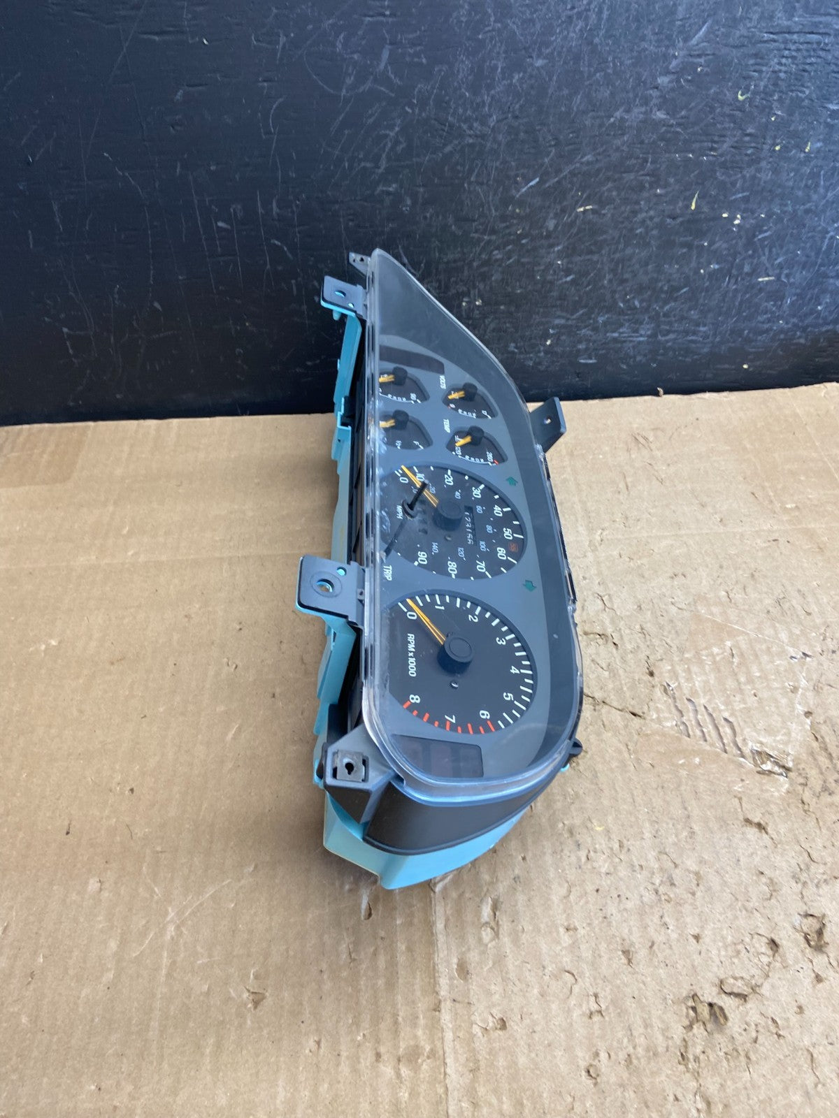 1990 to 1992 Ford Probe Speedometer Cluster AE2034 DG2
