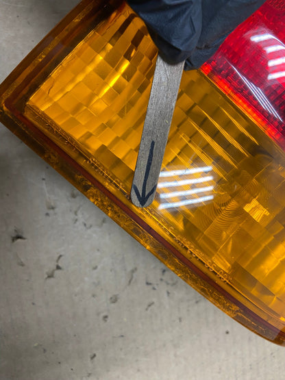 2002 2003 2004 Honda Odyssey Right Passenger Side Tail Light AH4290 LK4
