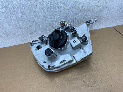 2004 - 2006 Suzuki XL-7 XL7 Right Passenger Side Halogen Headlight AI3407 DW5