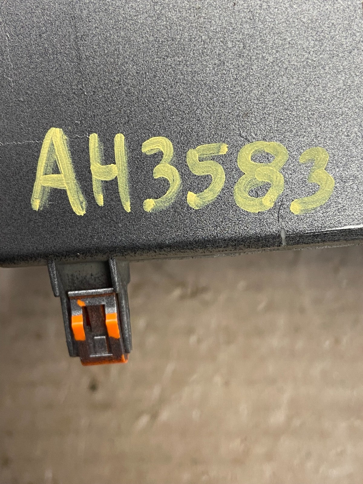 2011-2013 Jeep Grand Cherokee Center Radio Climate Control Bezel Vent ah3583 DG6