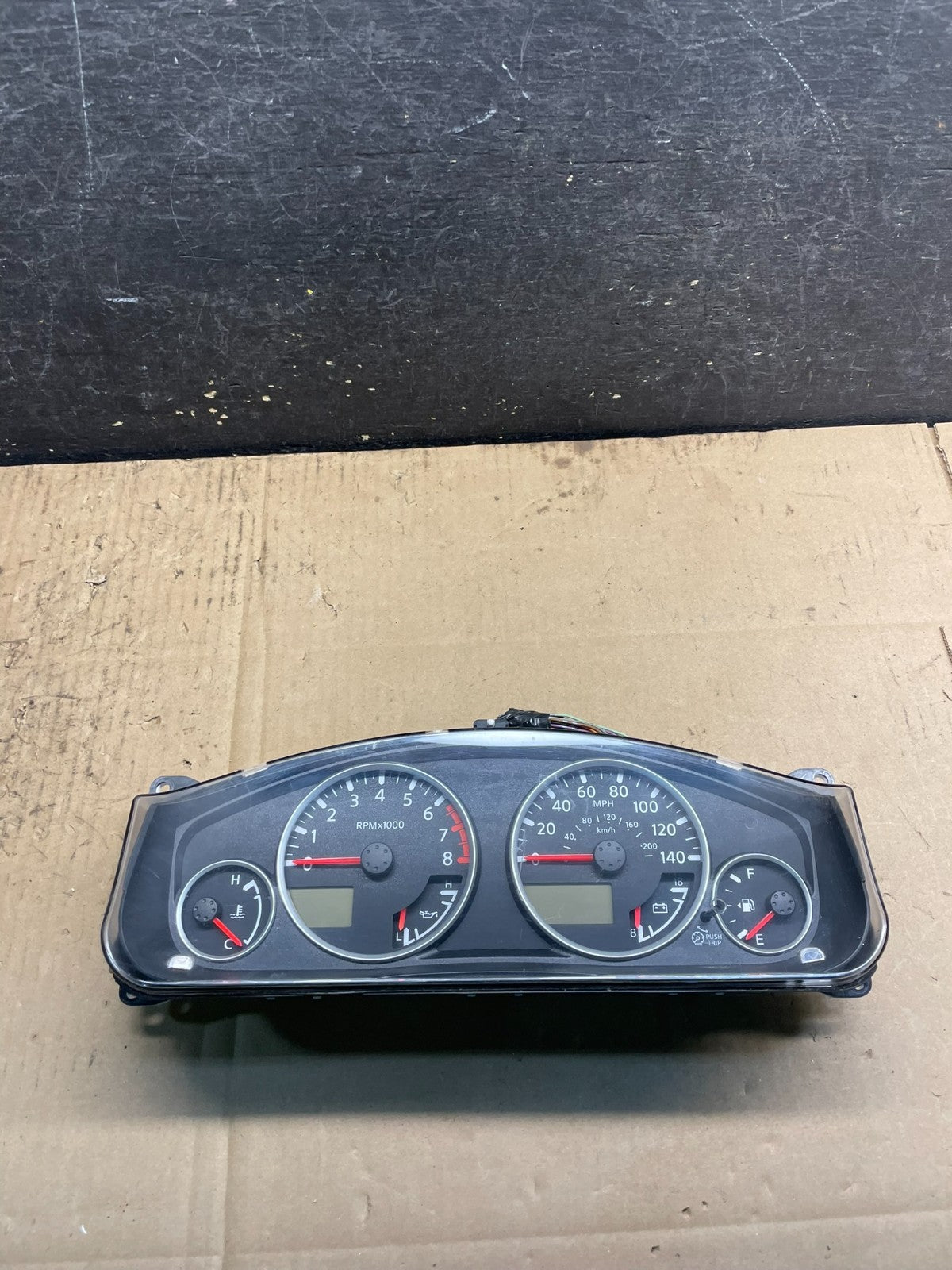 2006-2007 Nissan Pathfinder Xterra Cluster Speedometer Instrument OEM w7071 DG0