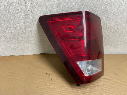 2005 to 2006 Jeep Grand Cherokee Left Driver Side Lh Tail Light AH0623 LK1