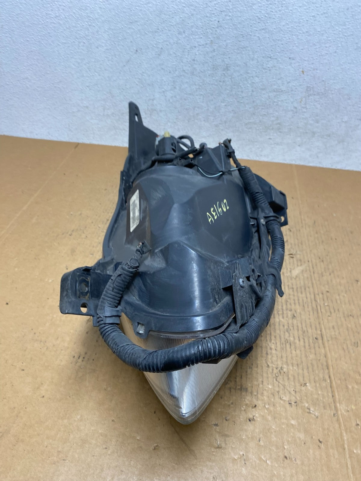 Sedan 2010 2011 2012 Nissan Altima Headlight Right Passenger Rh AE1602 DW9