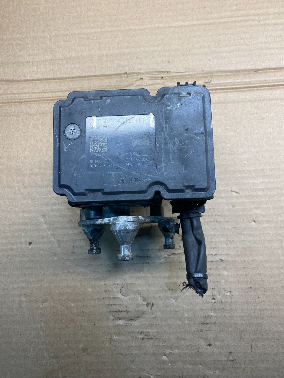 2012 to 2015 Mercedes W204 c250 ABS Anti Lock Brake Pump Module aa3251 DG0