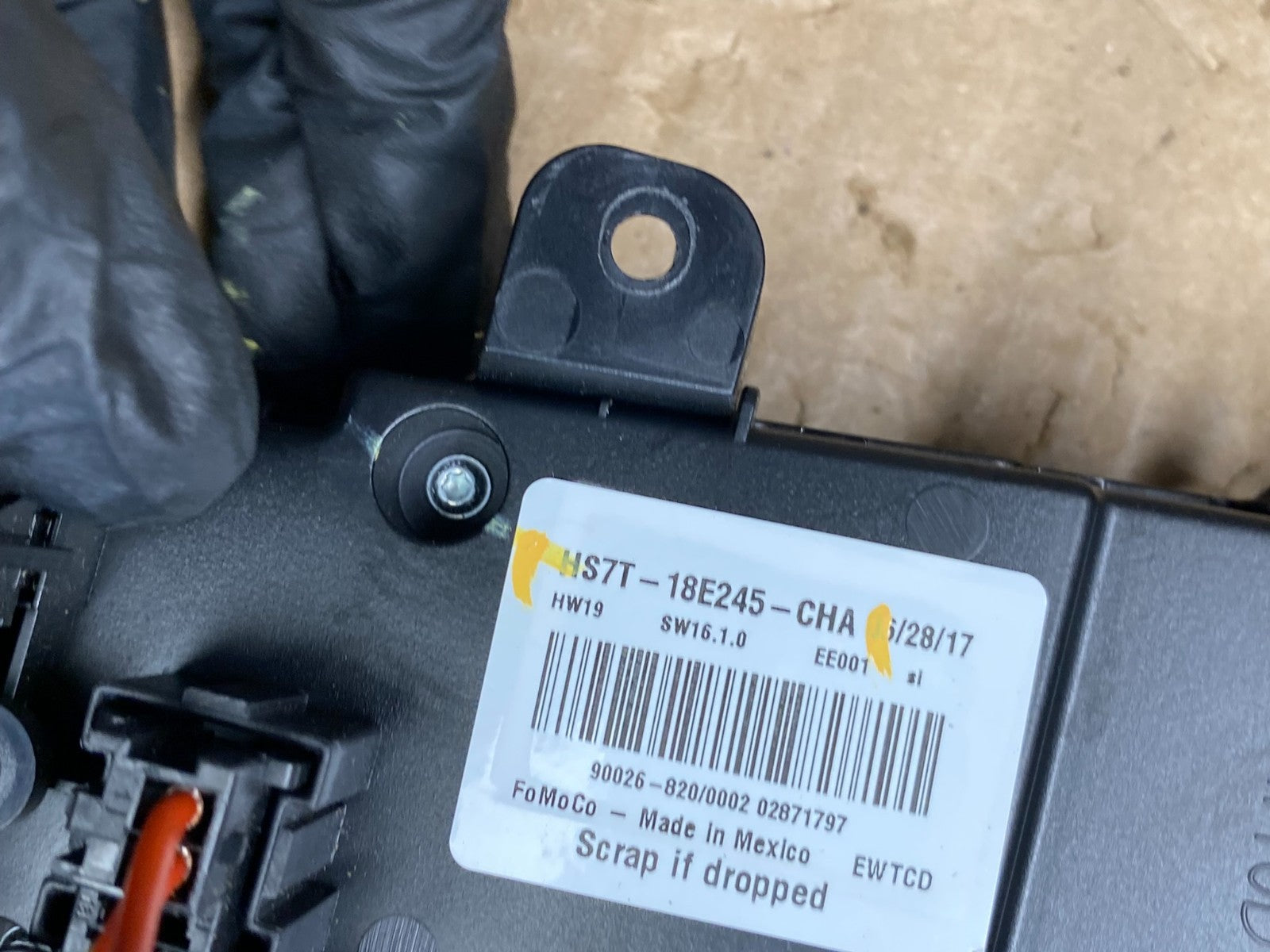 2017 to 2020 Ford Fusion Radio Climate Control A/C Control ag6432 DG6