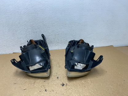 2001 2002 2003 2004 Mazda Tribute Left+Right Side Set Headlights AG2406 DW13