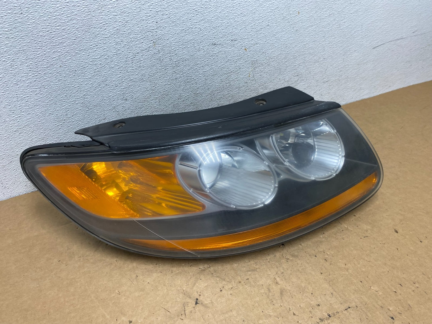 2007 2008 2009 Hyundai Santa Fe Right Passenger Halogen Headlight AD5232 DW2