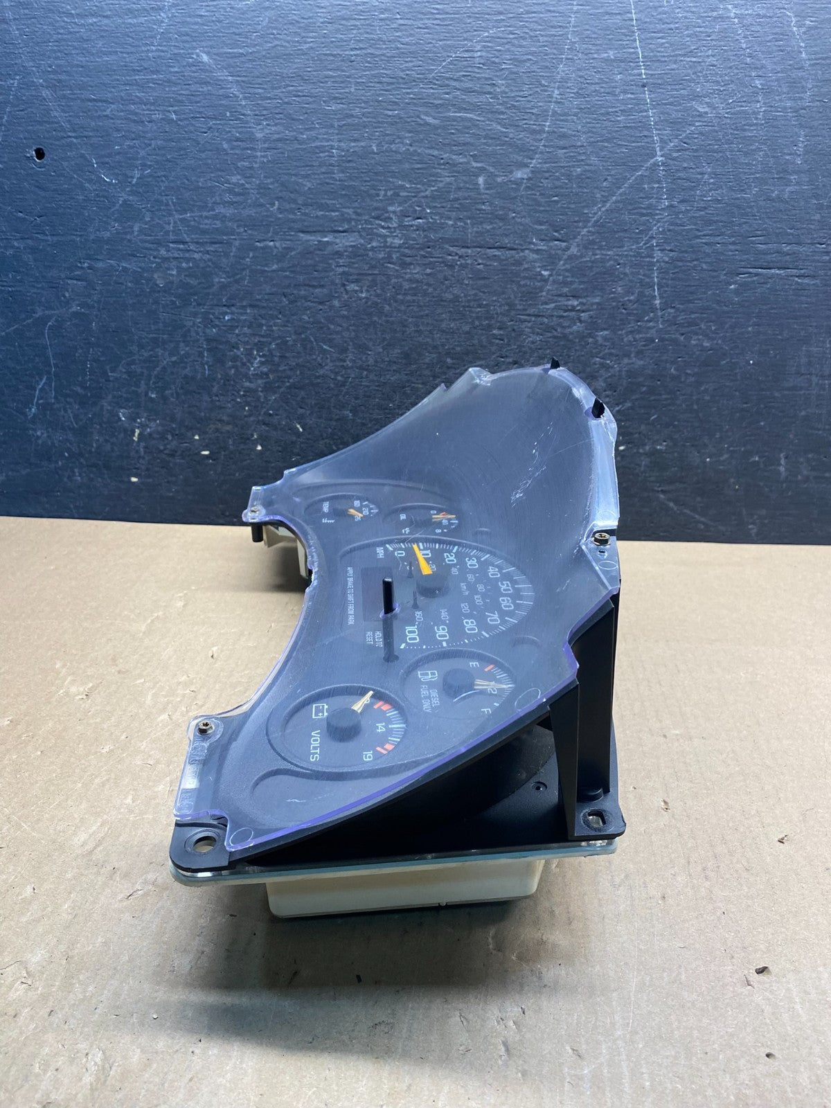 1996 to 2000 Chevrolet Express Speedometer Cluster Gauge AG1842 DG3