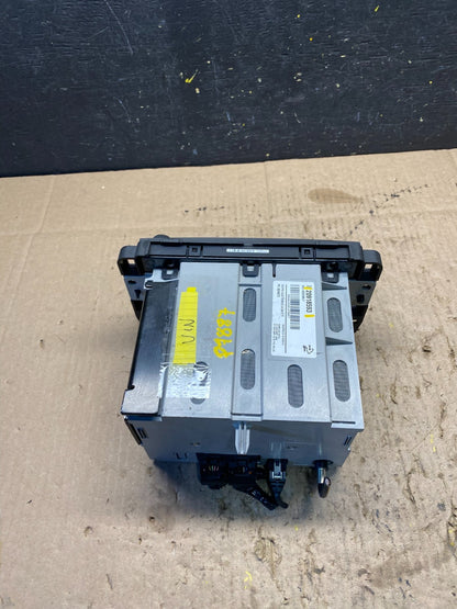 2010 2011 2012 Chevrolet Traverse Am Fm Cd Player Radio Receiver P7887 DG5