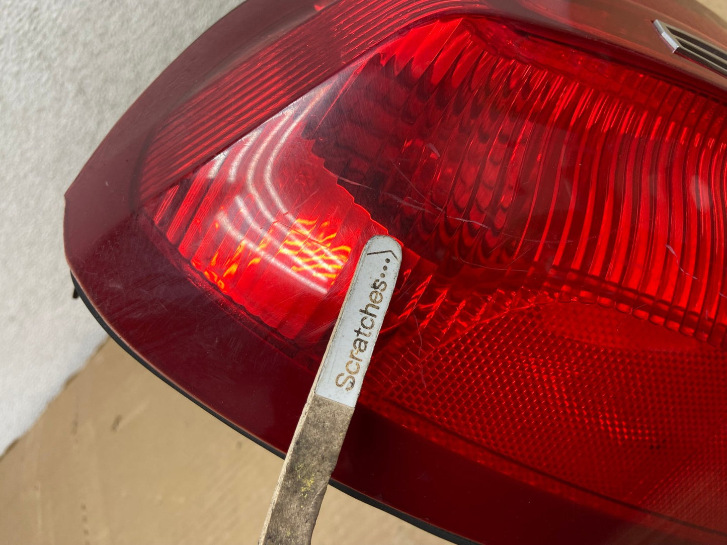 1998 to 2002 Lincoln Town Car Left Driver Lh Tail Light AG8174 LK3