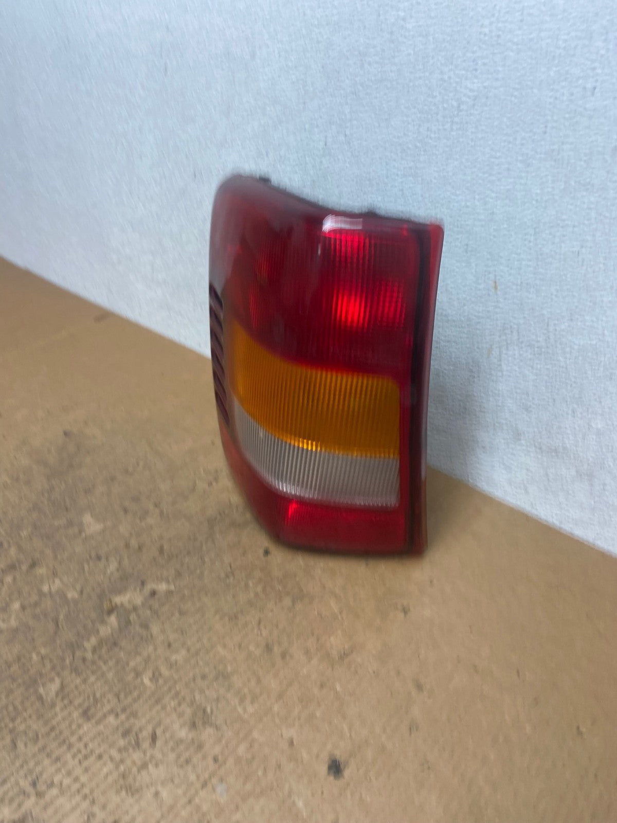 1999 - 2004 Jeep Grand Cherokee WJ Left Driver Lh Tail Light DEPO AE2800 LK1