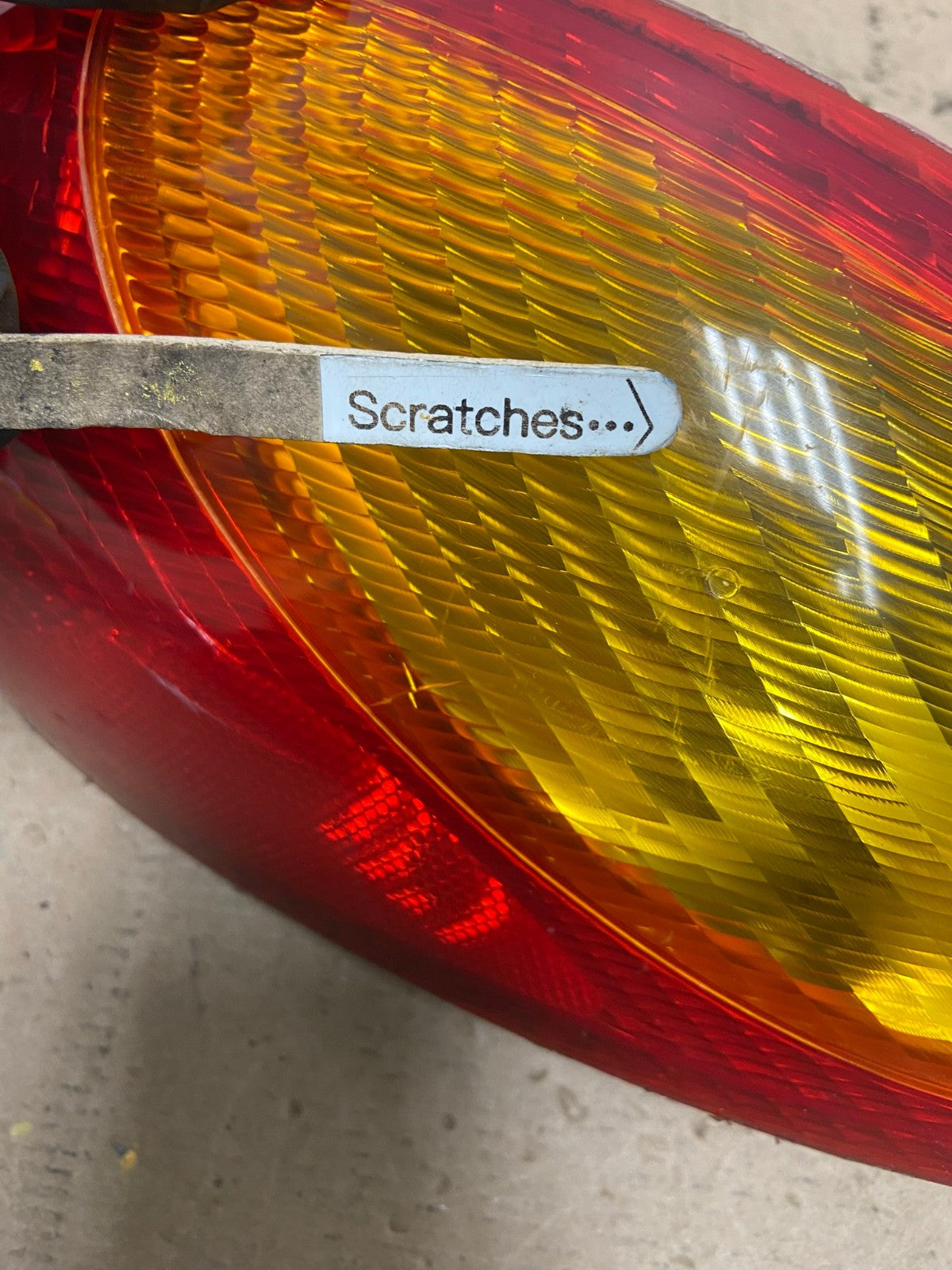 2001 to 2005 Chrysler PT Cruiser Right Passenger Tail Light AF4792 LK3