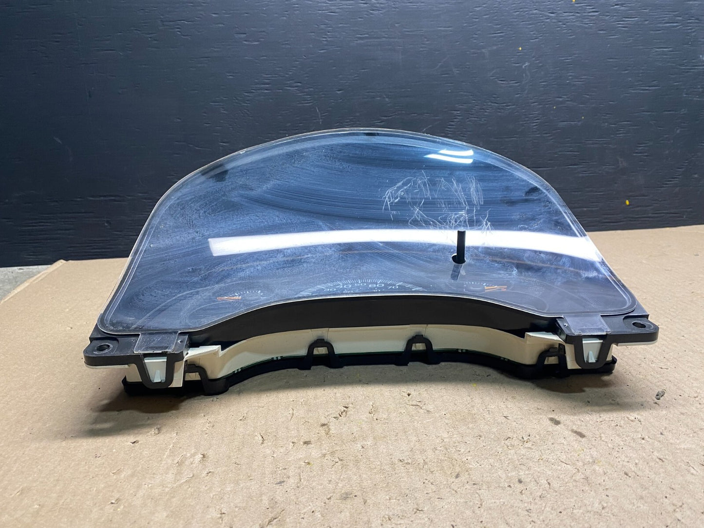 2004 to 2007 Chevrolet Express Speedometer Cluster Gauge E2135 PS3