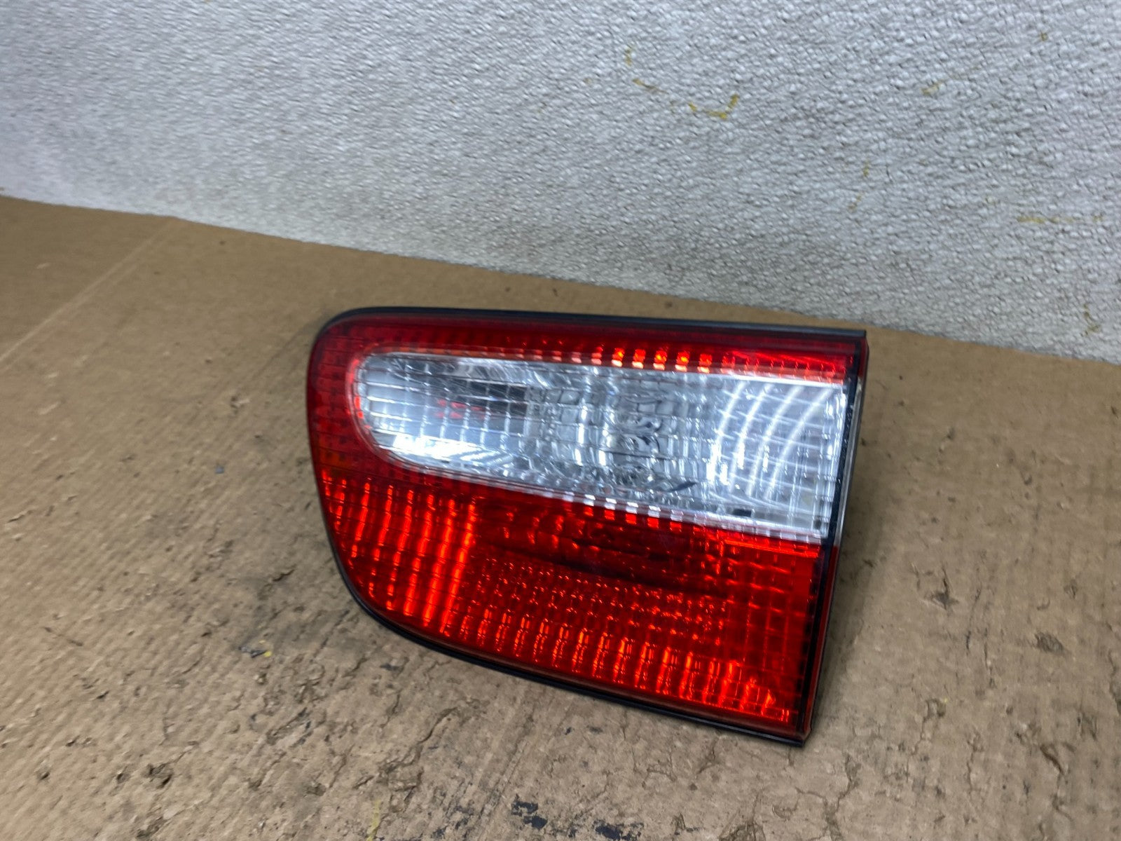 2001 2002 2003 Toyota Sienna Left Driver Lh Side Inner Tail Light OEM W7857 DW1