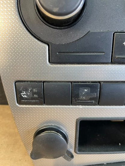 2005 to 2007 Jeep Commander Grand Cherokee A/C Climate Control Bezel AC5225 DG3