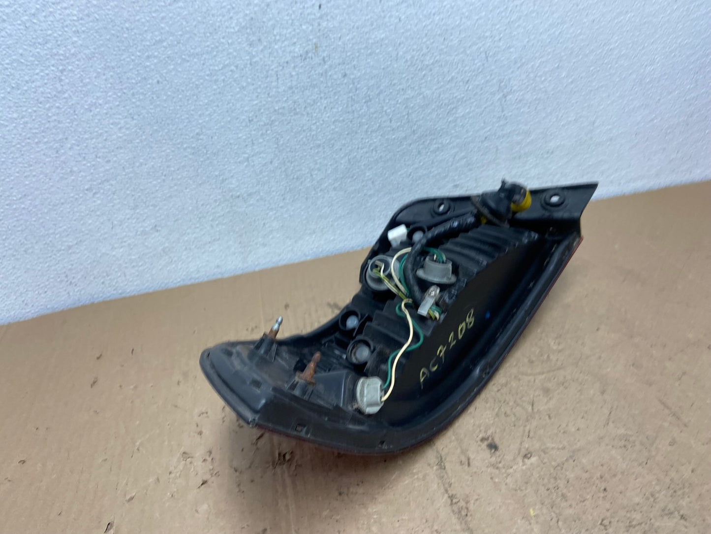 1998 - 1999 Toyota Avalon Right Passenger RH Side Tail Light AC7208 LK4