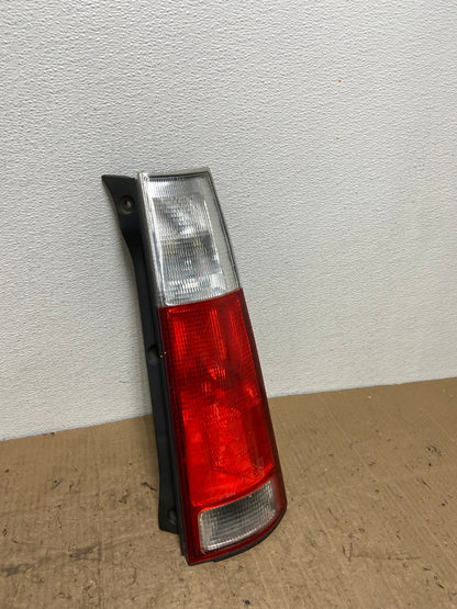 1997 1998 1999 2000 2001 Honda Crv Cr-v Right Passenger  Tail Light OEM AC02702