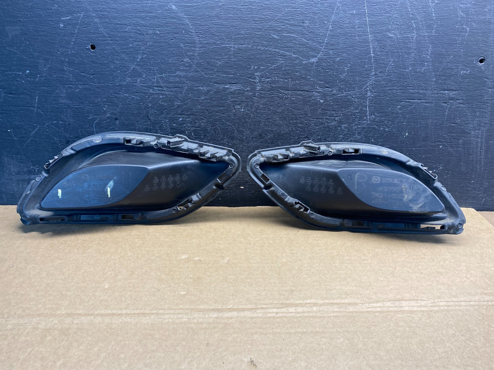 2013-2015 Mazda CX-9 Front Left and Right Side Set Fog Light Covers af6859 DG1
