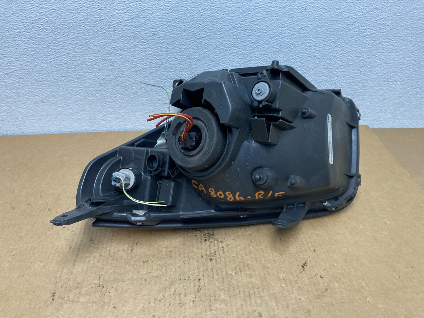 2004 2005 Toyota Rav4 Right Passenger RH Side Headlight Halogen Oem AC3004 DW5