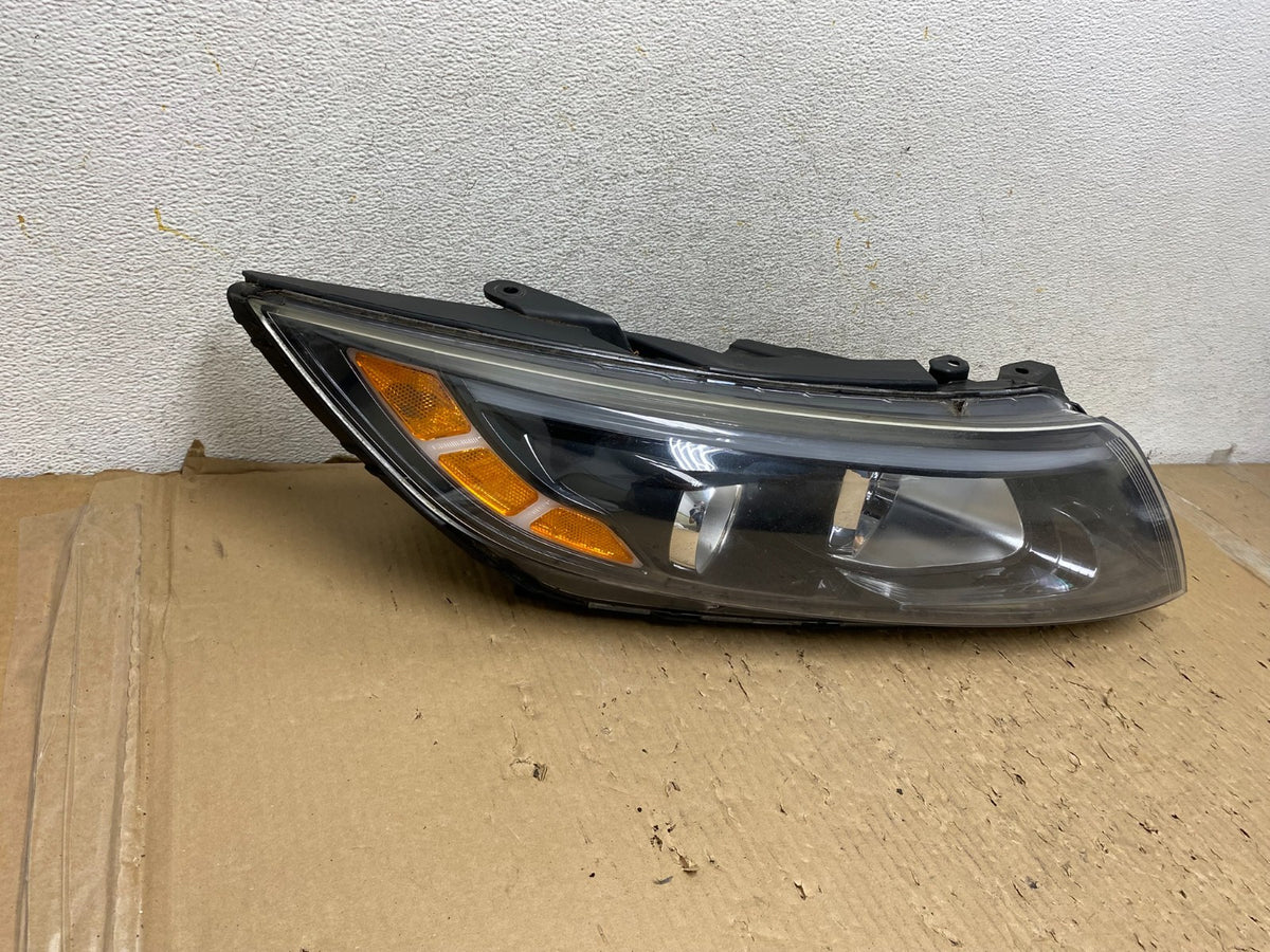 2014 - 2015 Kia Optima Right Passenger RH Side Headlight Halogen AH2883 DW1