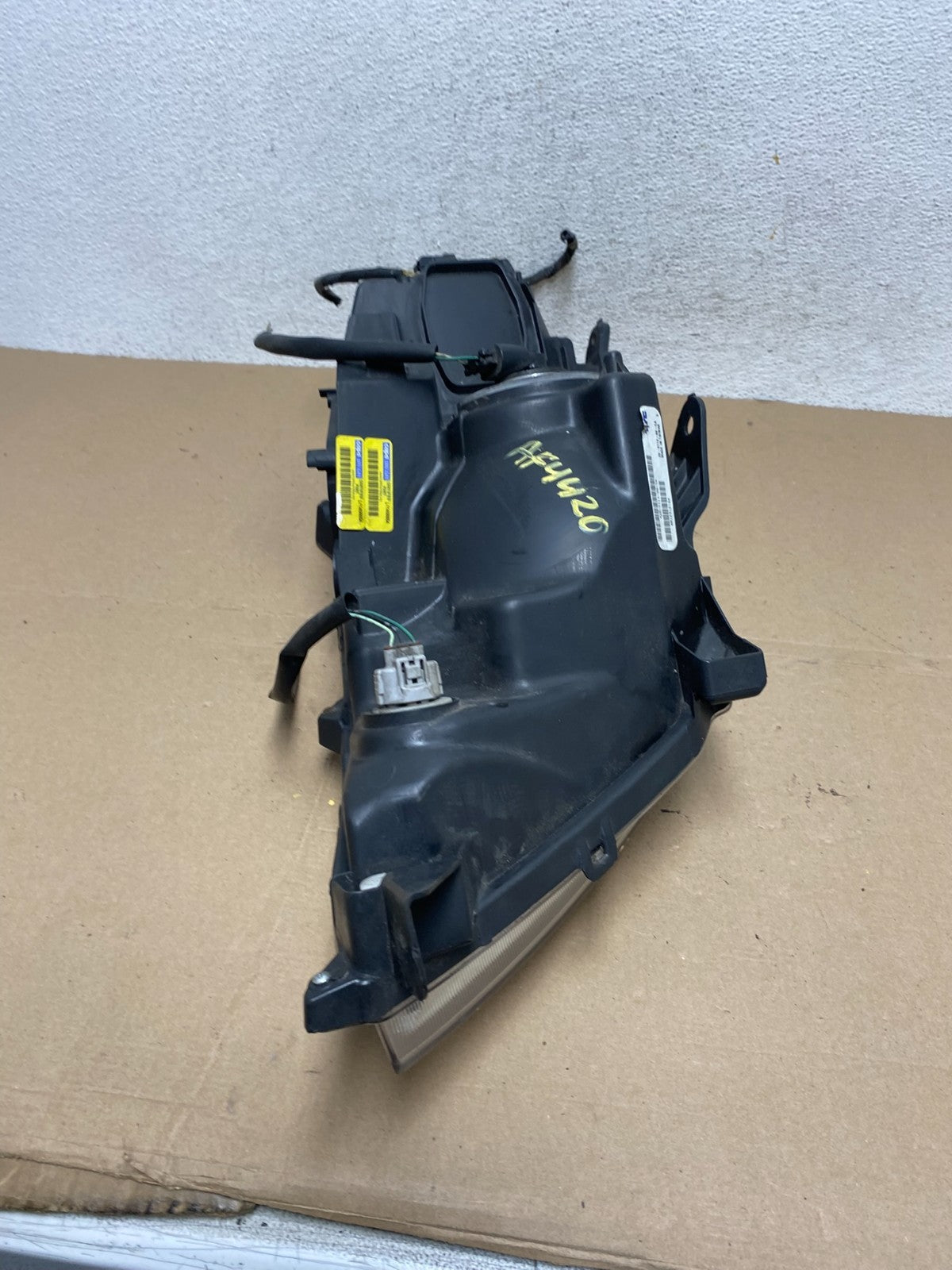 2009 to 2016 Toyota Venza Halogen Left Driver Side Headlight AF44207