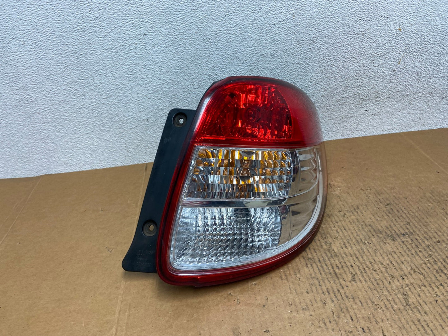 2007 to 2013 Suzuki SX4 Hatchback Right Passenger RH Tail Light AE0260 LK2