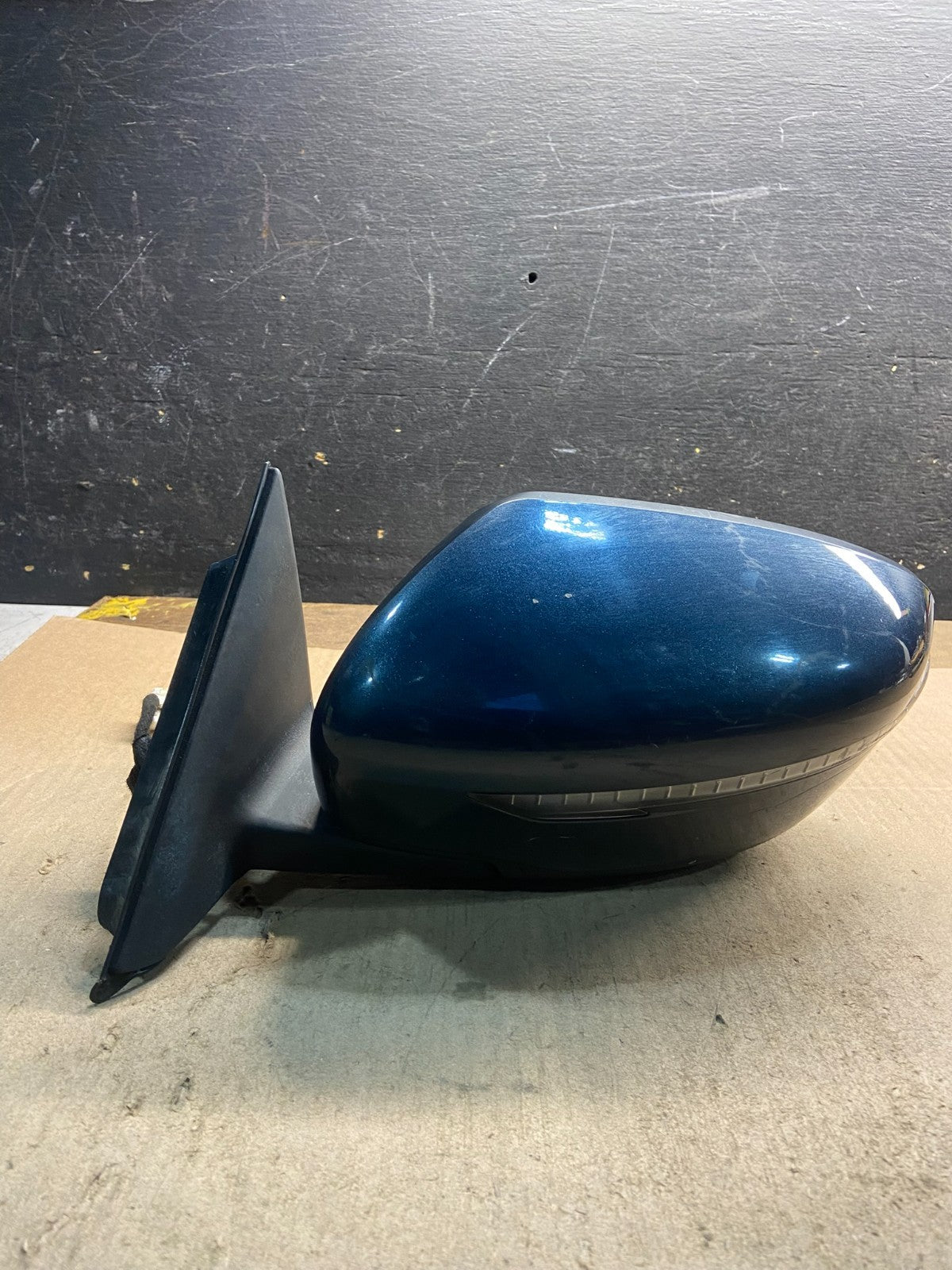 2014 to 2017 Nissan Rogue Left Driver LH W Door Mirror Z8843 MS0
