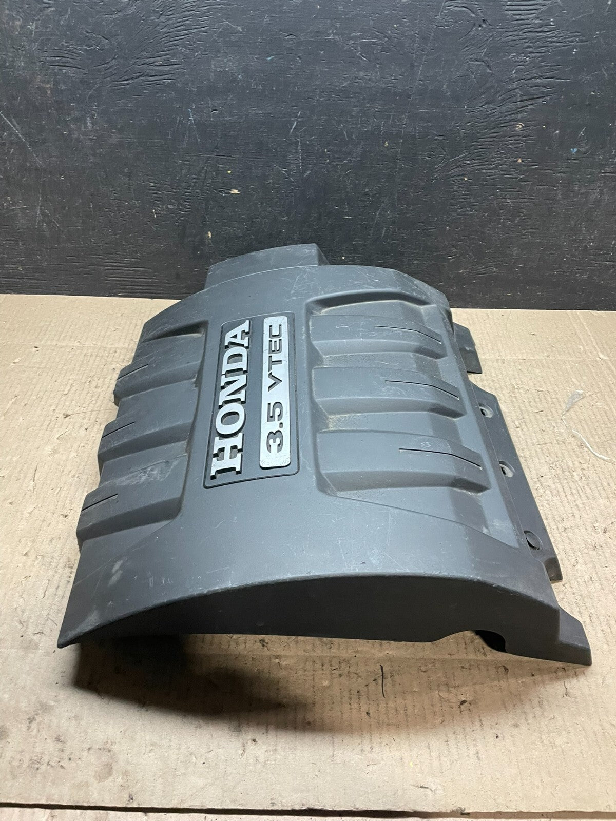 2006 to 2008 Honda Pilot Black Engine Cover OEM 3.5L I7770 DG2