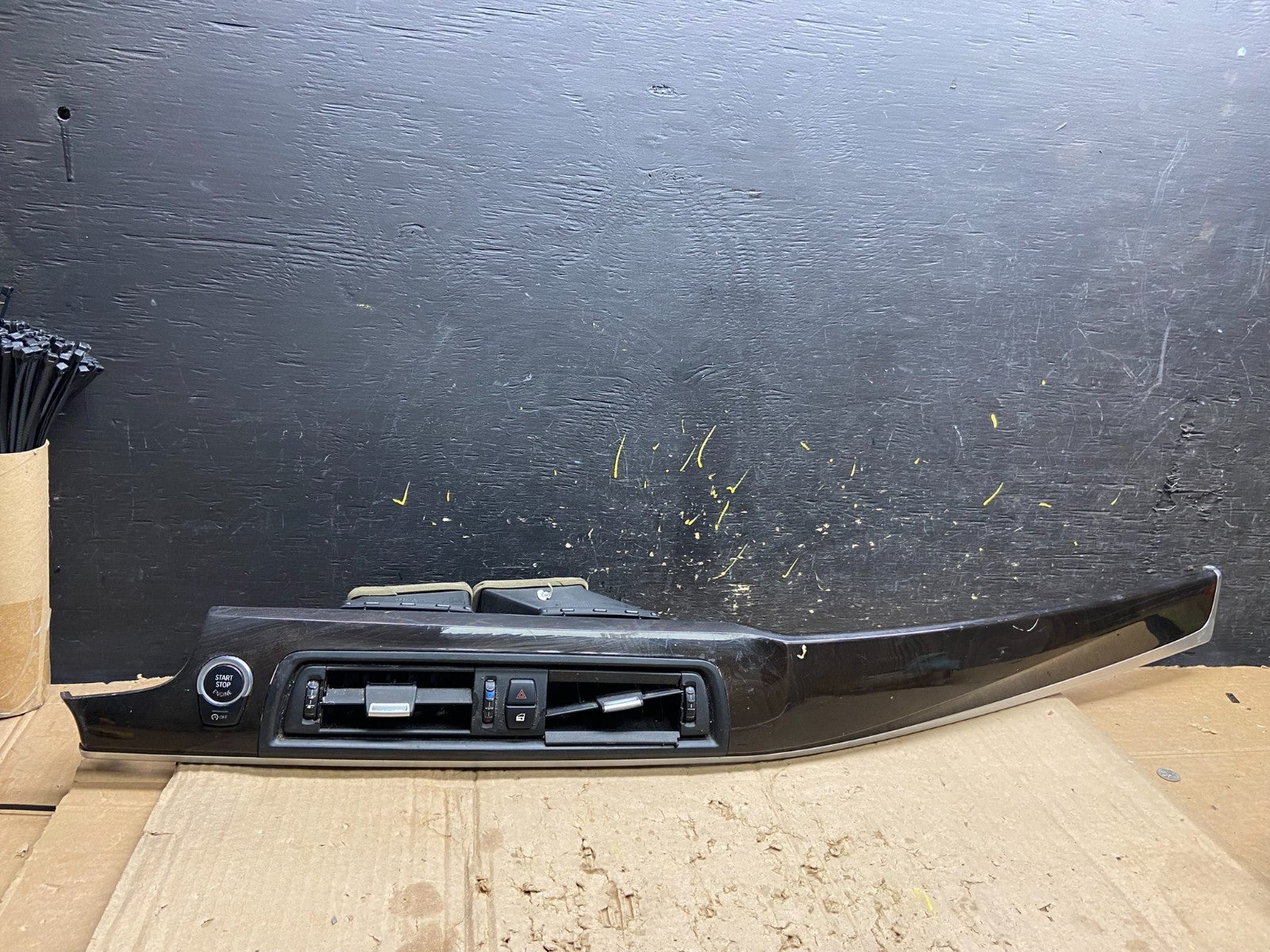 2011-2013 Bmw 5 F10 550i Center Dash AC Vents Start Stop Trim Bezel X6404 DG0