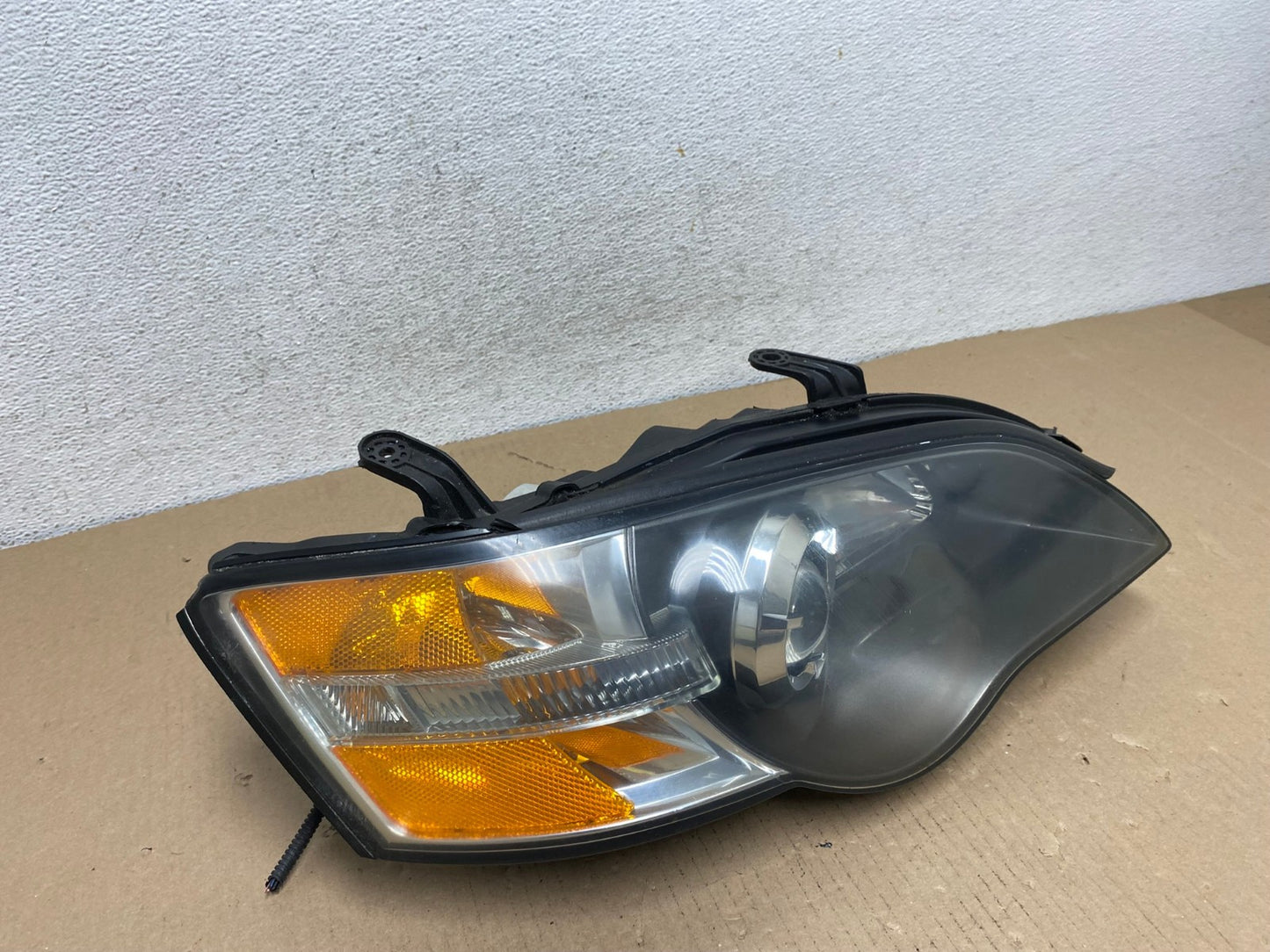 2006 to 2007 Subaru Legacy Right Passenger RH Side Black Headlight AF3102 LK2