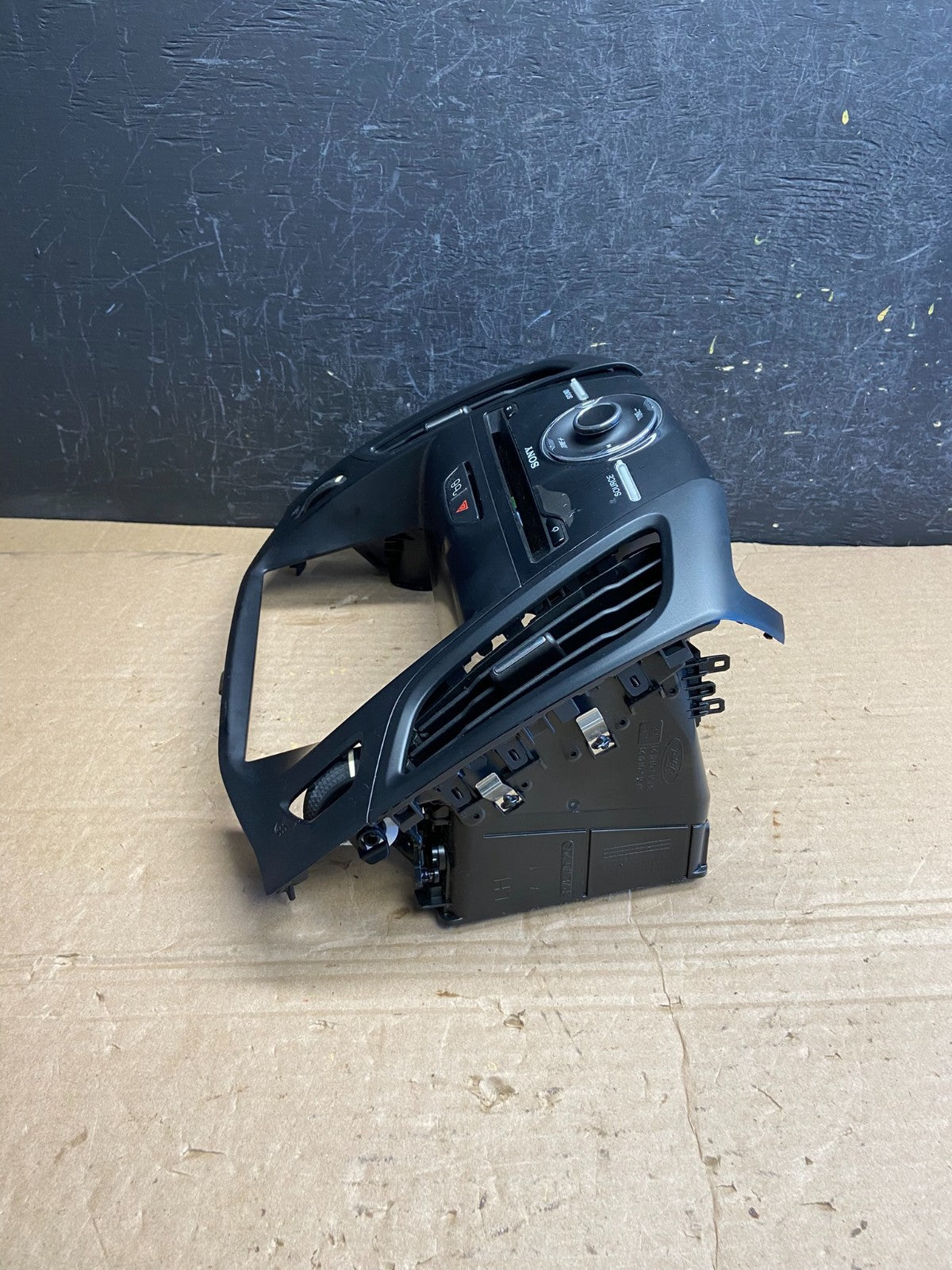 2012 to 2014 Ford Focus Radio Control Panel Trim w/ Bezel AF2023 DW1