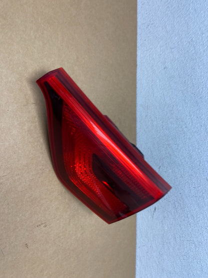2017 to 2019 Kia Sportage Passenger Right Inner Tail Light OEM AC1669 DG2