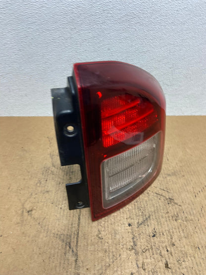 2014 - 2017 Jeep Compass Right Passenger Side Tail Light AB6926 LK2